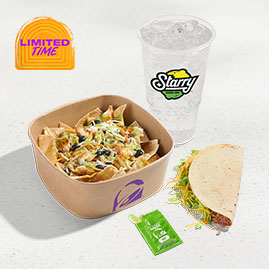 Cantina Chicken Verde Nachos Bundle